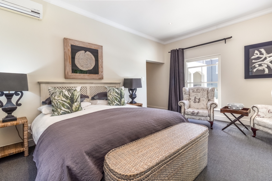 To Let 5 Bedroom Property for Rent in Franschhoek Western Cape